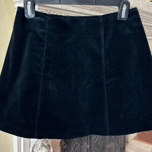Guess Black Velvet Mini Skirt Size 28